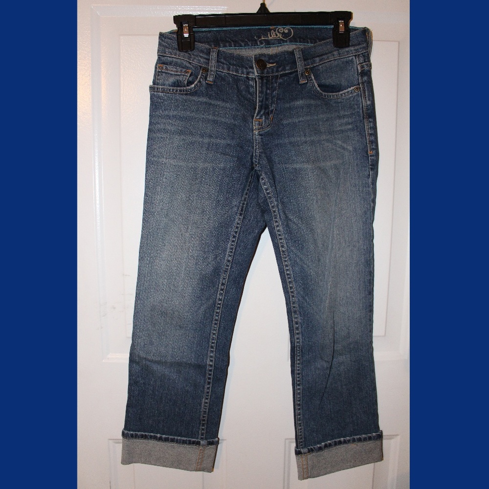 Capri Shorts Denim Blue Wash Cuffed SZ 1